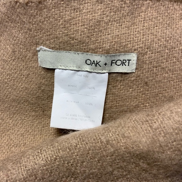 Oak & Fort Scarf - Picture 2 of 5